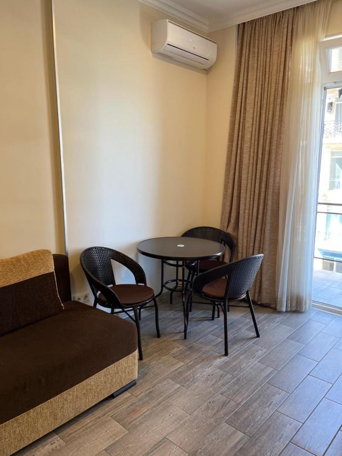 באטומי Apartments Kristo מראה חיצוני תמונה