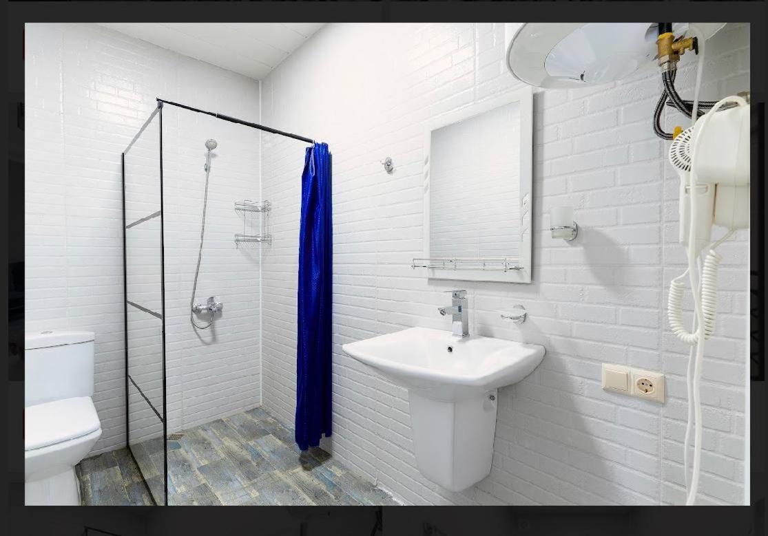 באטומי Apartments Kristo מראה חיצוני תמונה