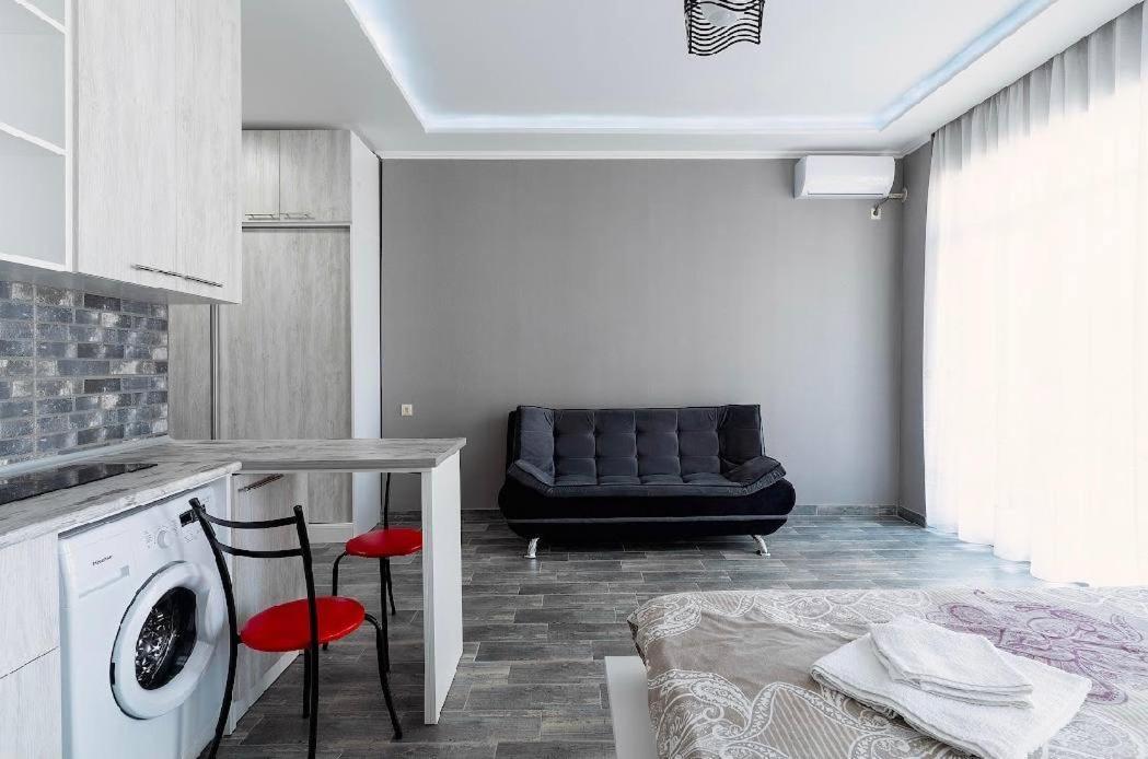 באטומי Apartments Kristo מראה חיצוני תמונה