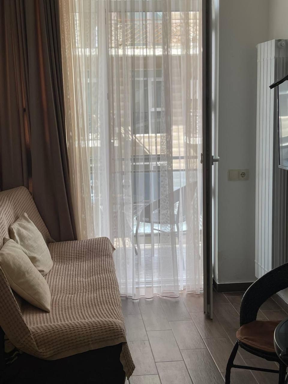 באטומי Apartments Kristo מראה חיצוני תמונה