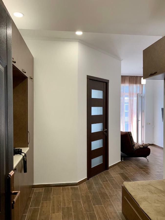 באטומי Apartments Kristo מראה חיצוני תמונה
